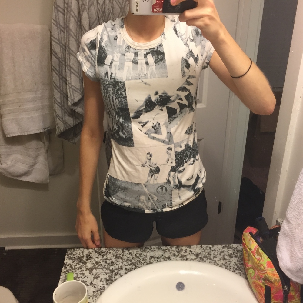 Lululemon Retro Sports Short Sleeve Graphic Top